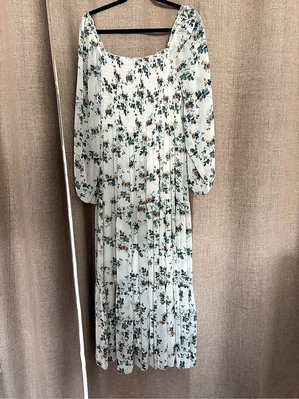 Floral Maxi Dress in White & Green Like New